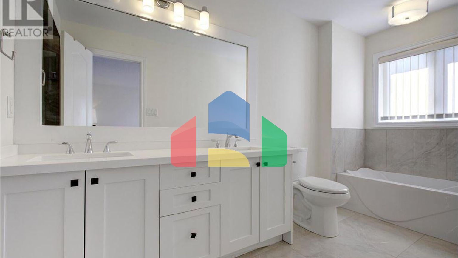 Residential - Single Family Home - Vaughan, Canada - Canada