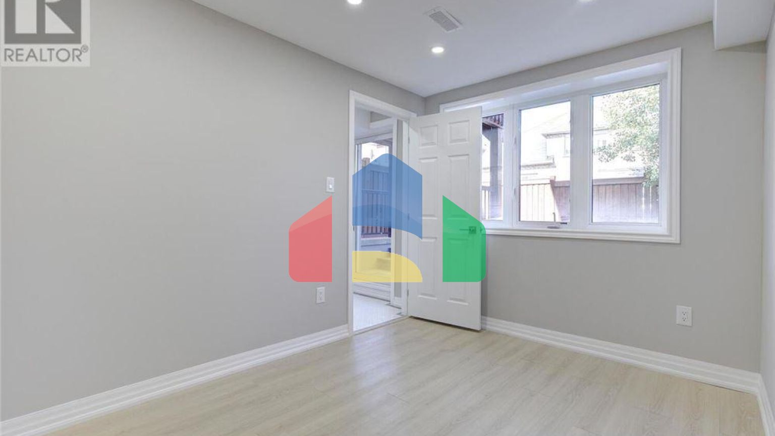 Residential - Single Family Home - Vaughan, Canada - Canada