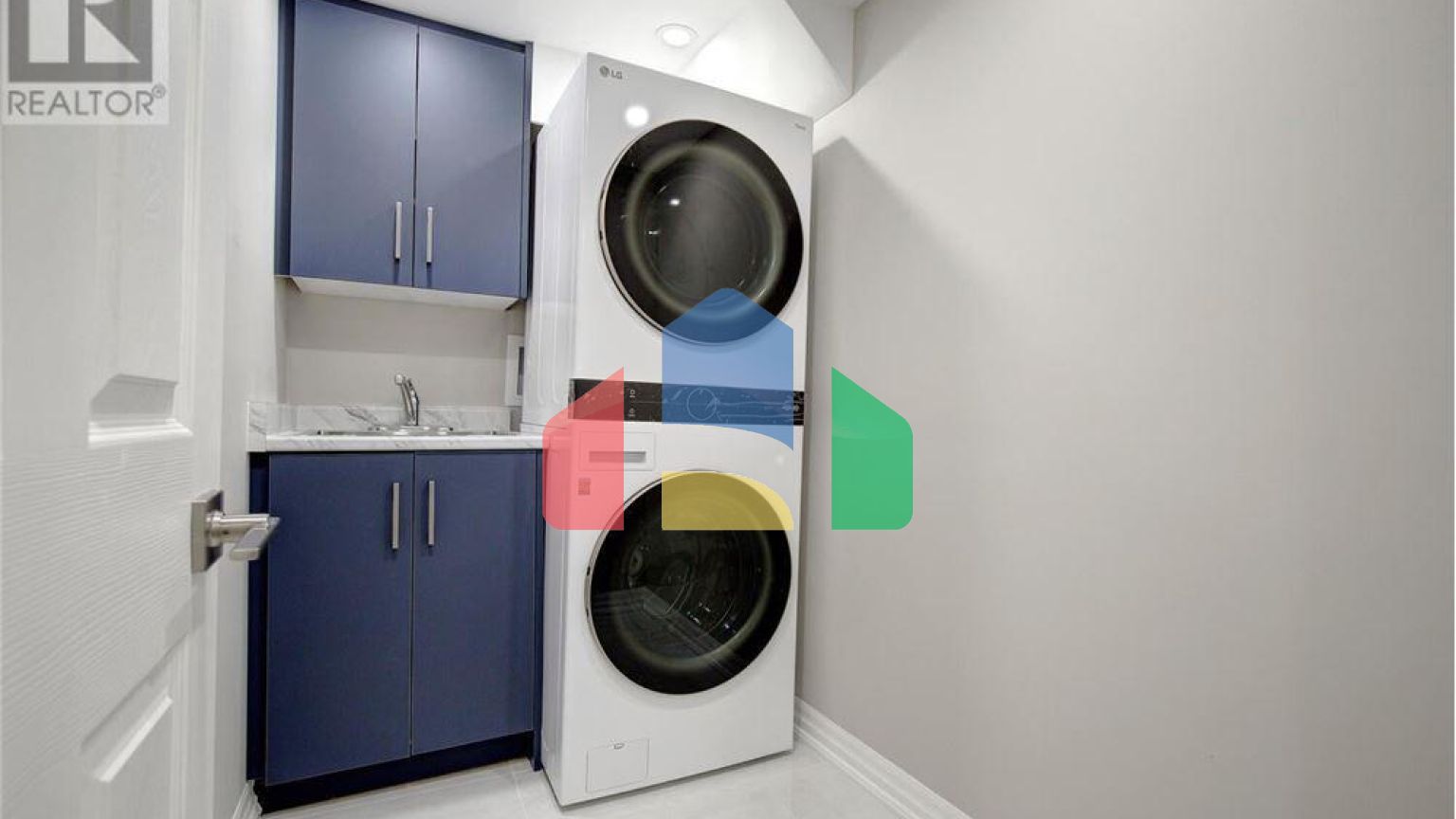 Residential - Single Family Home - Vaughan, Canada - Canada