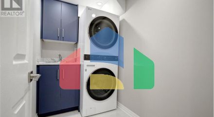 Residential - Single Family Home - Vaughan, Canada - Canada