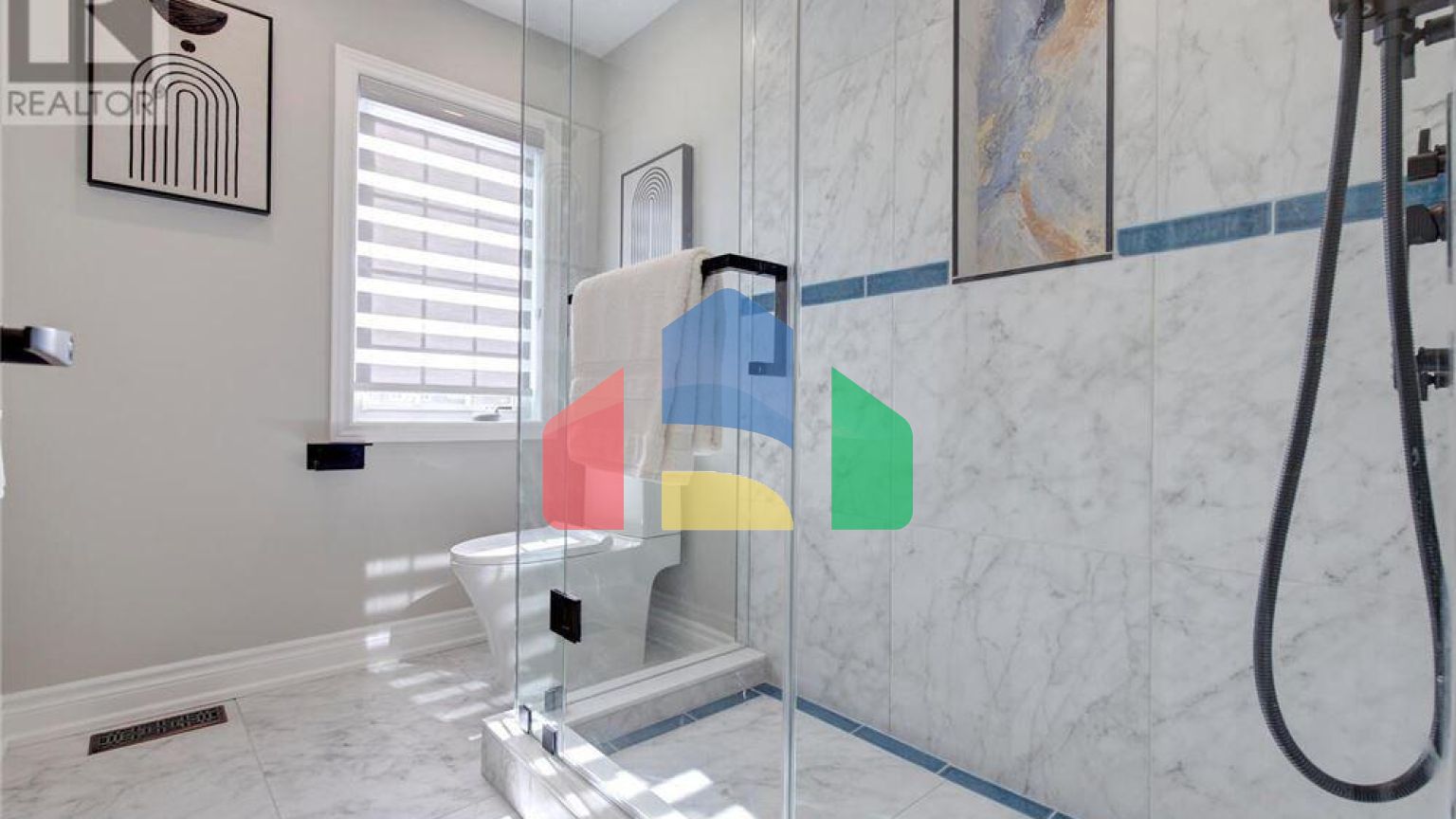 Residential - Single Family Home - Vaughan, Canada - Canada