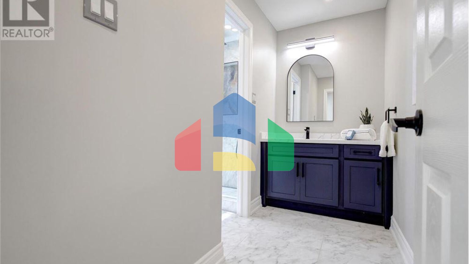 Residential - Single Family Home - Vaughan, Canada - Canada