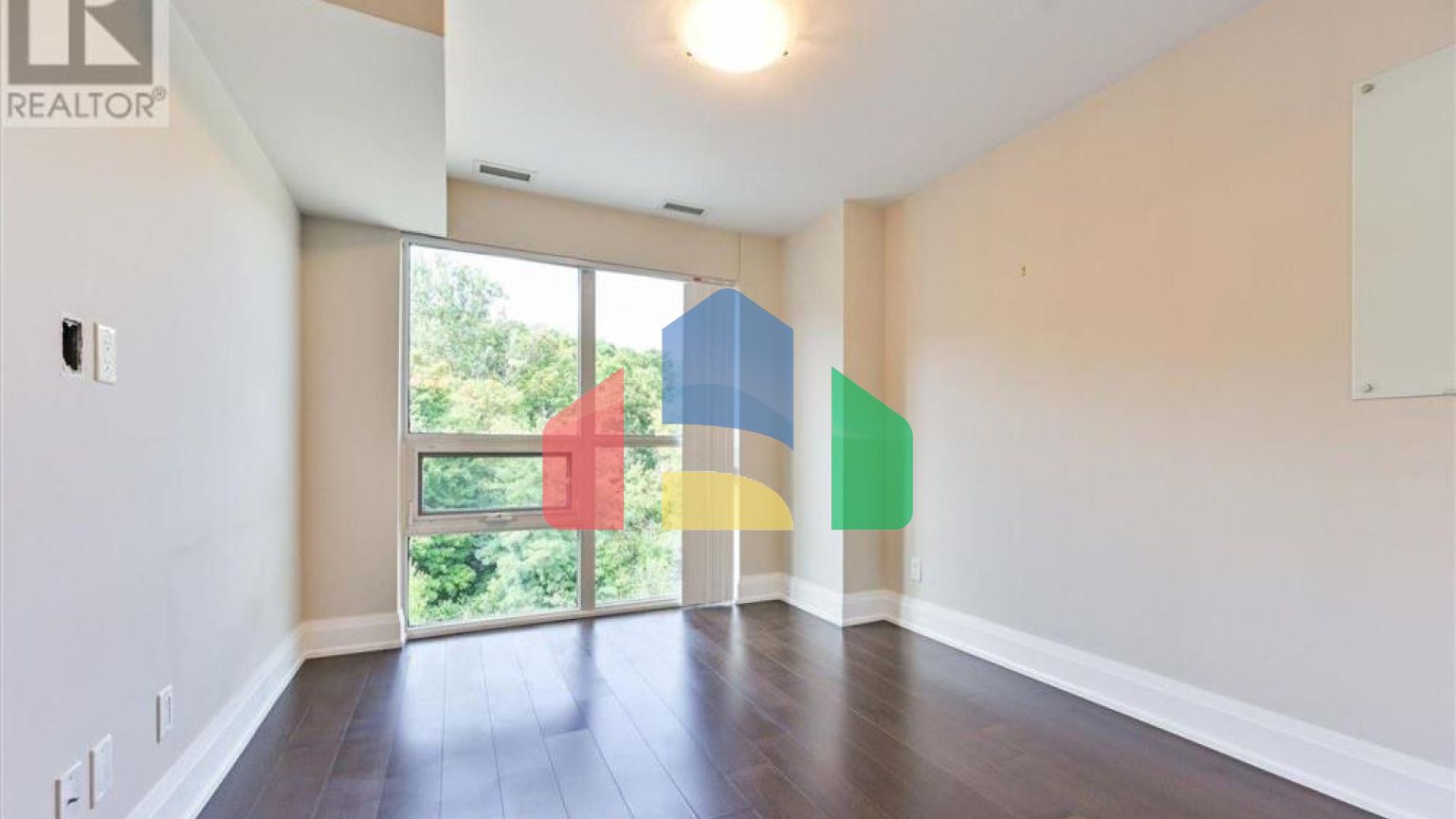 Residential - Condo/Apartment - Vaughan, Canada - Canada