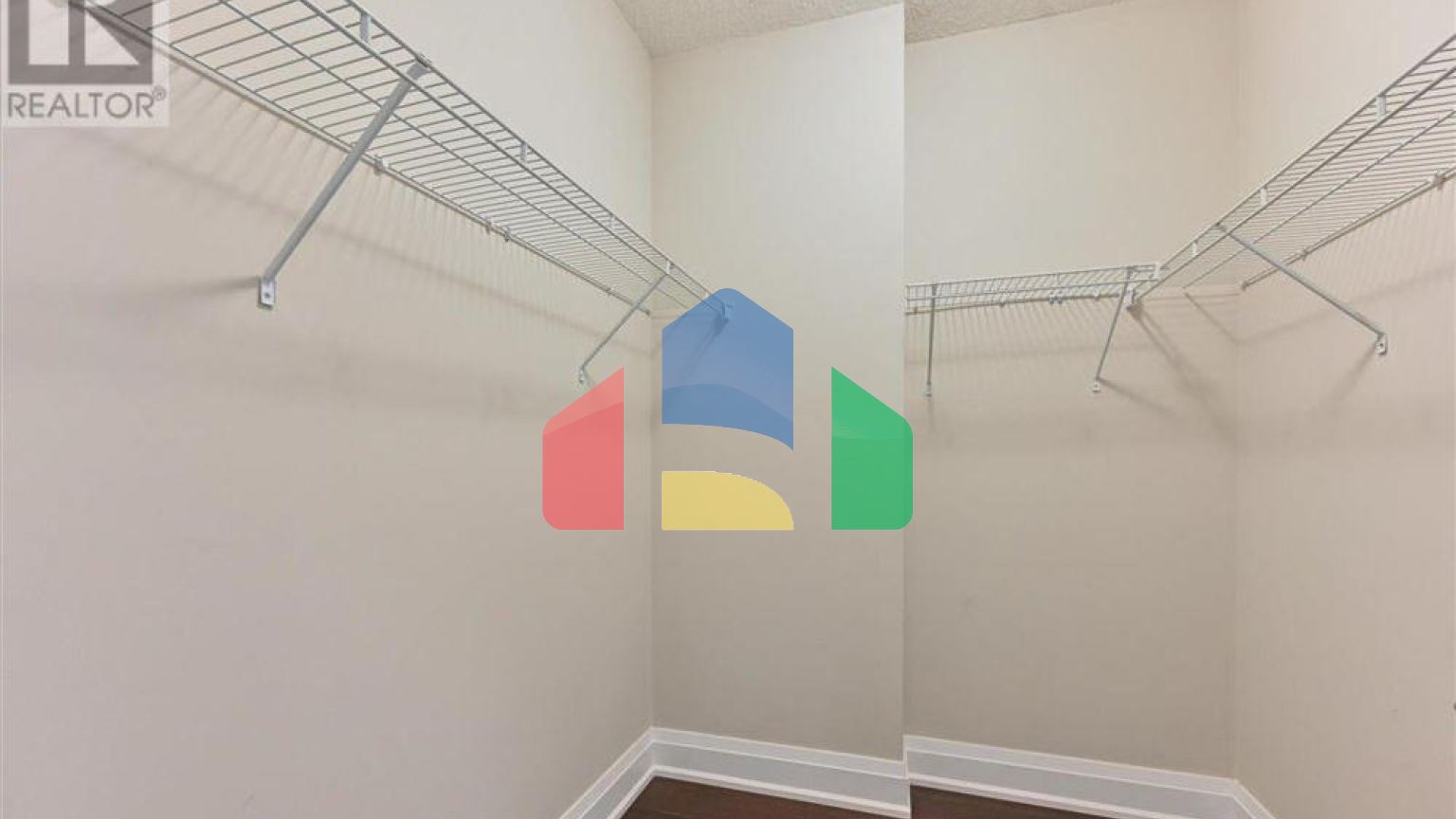 Residential - Condo/Apartment - Vaughan, Canada - Canada