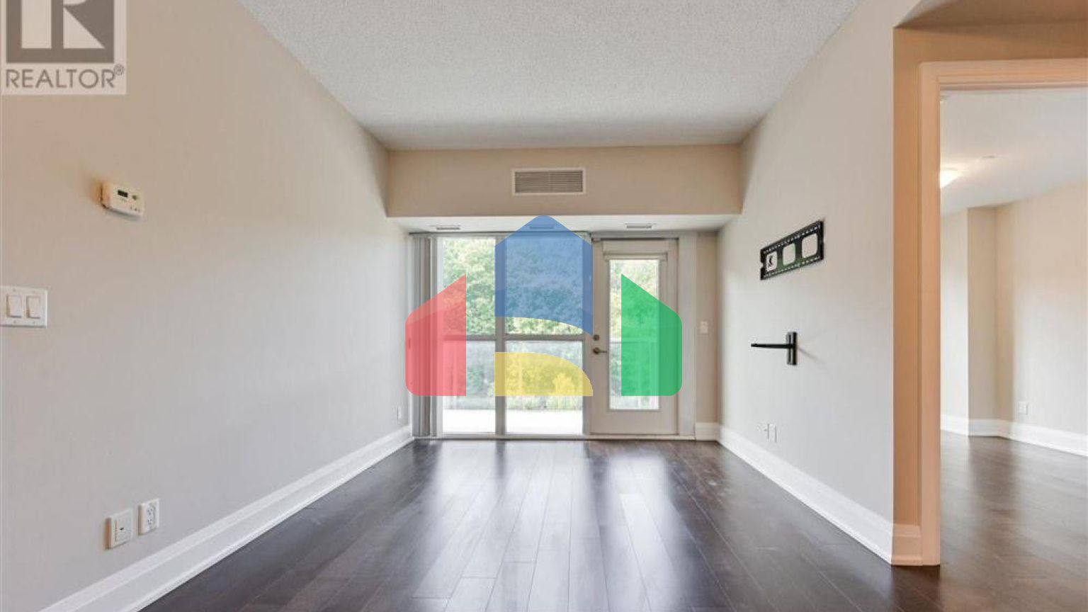 Residential - Condo/Apartment - Vaughan, Canada - Canada