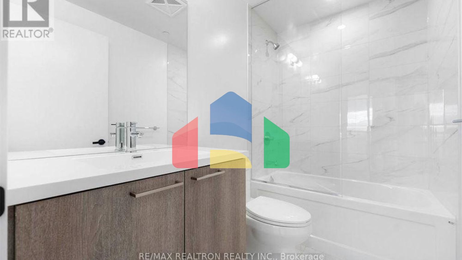 Residential - Single Family Home - Vaughan, Canada - Canada