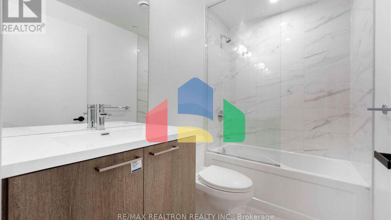 Residential - Single Family Home - Vaughan, Canada - Canada