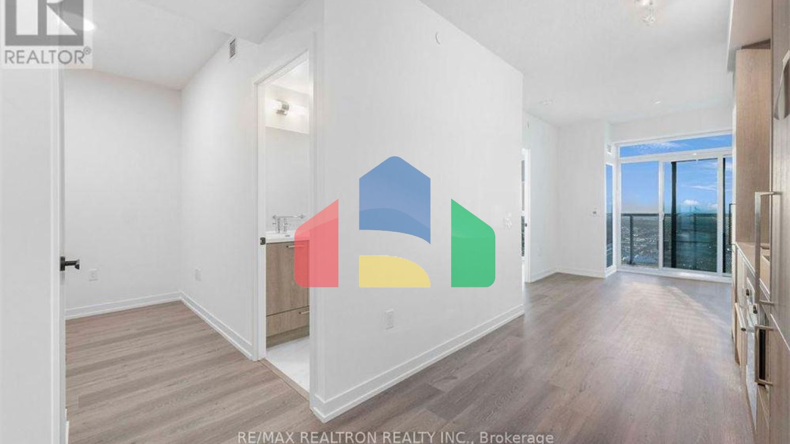 Residential - Single Family Home - Vaughan, Canada - Canada