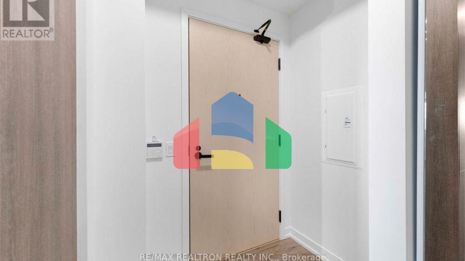 Residential - Single Family Home - Vaughan, Canada - Canada