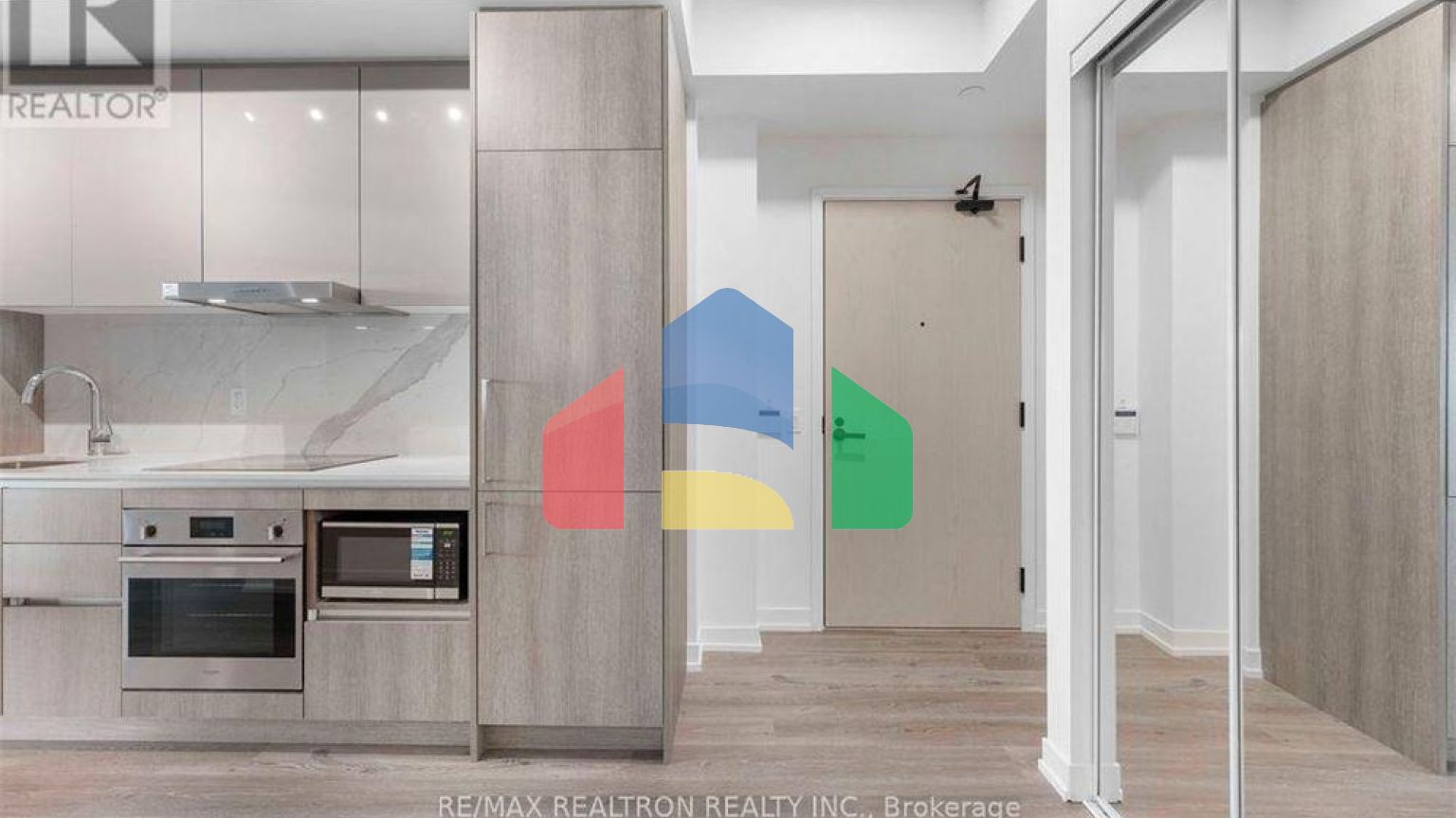 Residential - Single Family Home - Vaughan, Canada - Canada