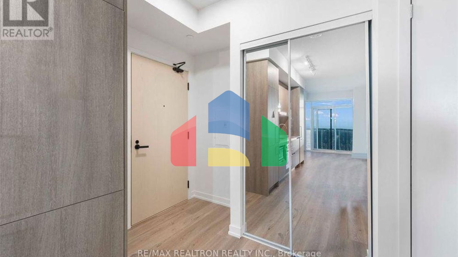 Residential - Single Family Home - Vaughan, Canada - Canada