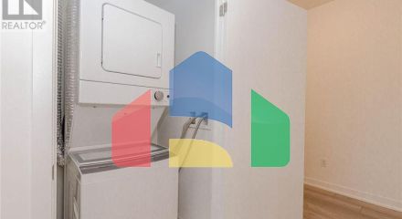 Residential - Single Family Home - Vaughan, Canada - Canada