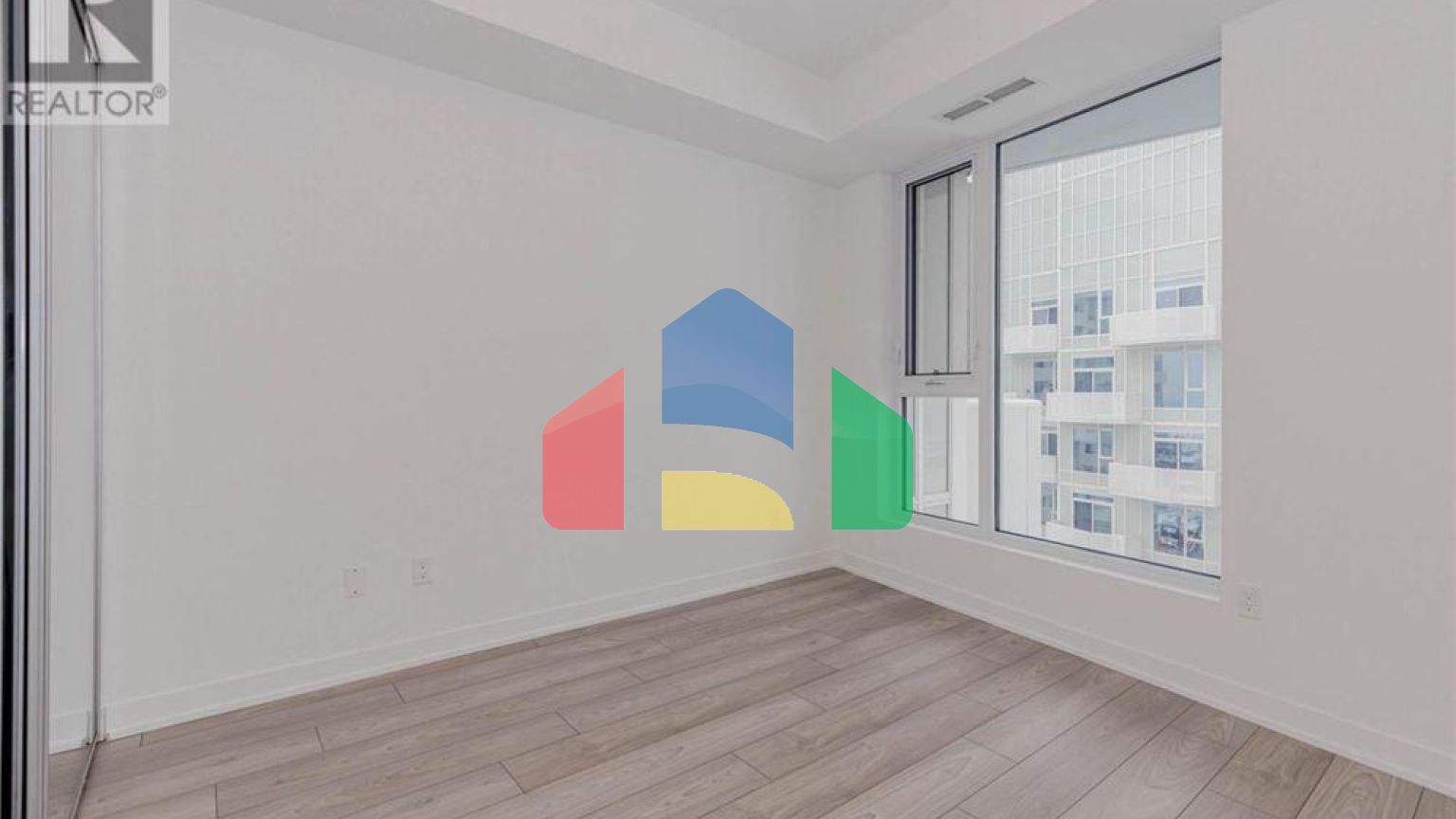 Residential - Single Family Home - Vaughan, Canada - Canada