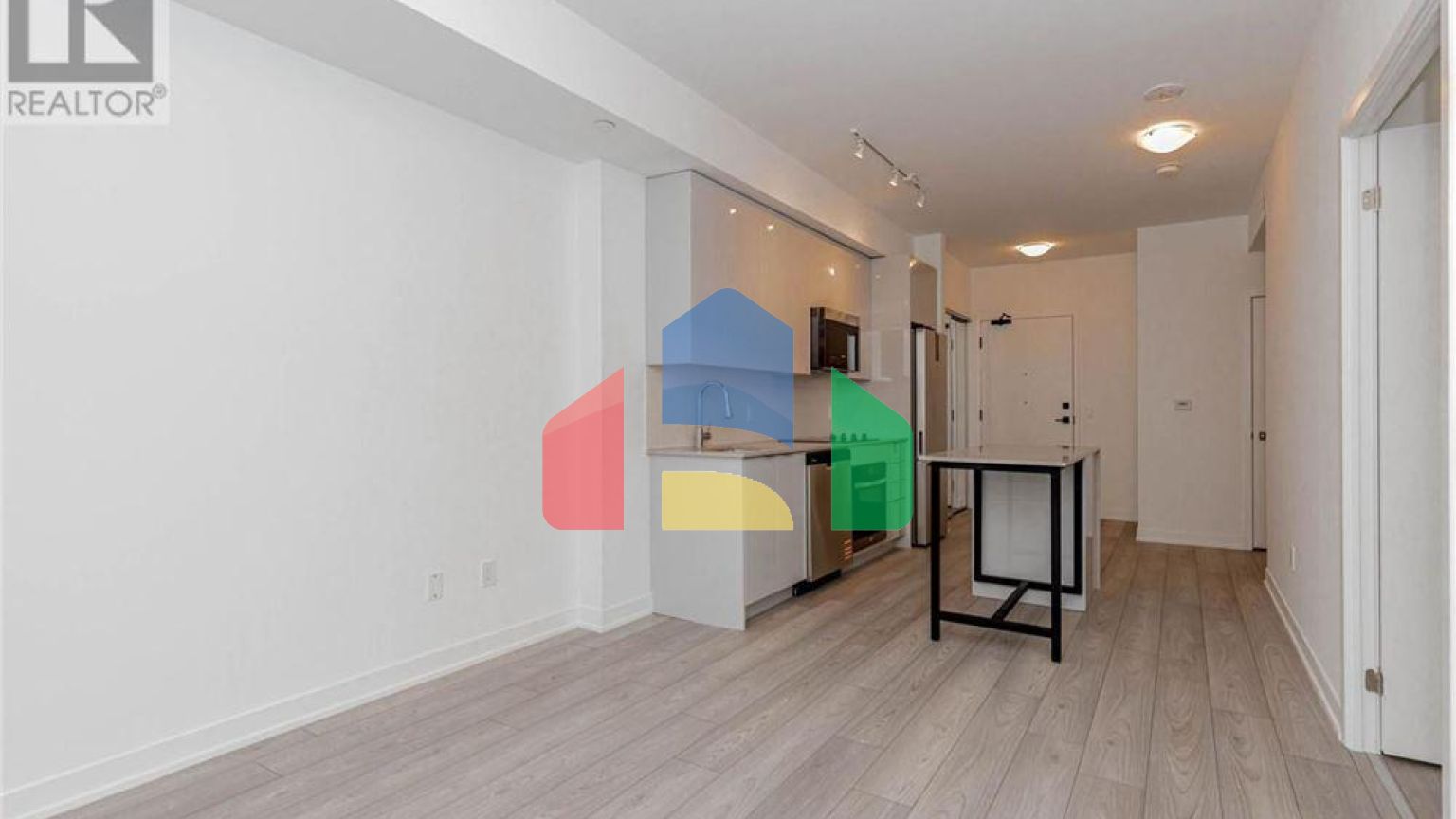 Residential - Single Family Home - Vaughan, Canada - Canada