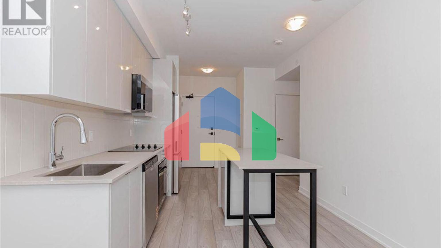 Residential - Single Family Home - Vaughan, Canada - Canada