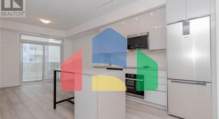 Residential - Single Family Home - Vaughan, Canada - Canada