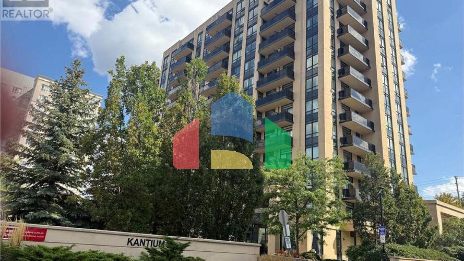 Residential - Condo/Apartment - Vaughan, Canada - Canada