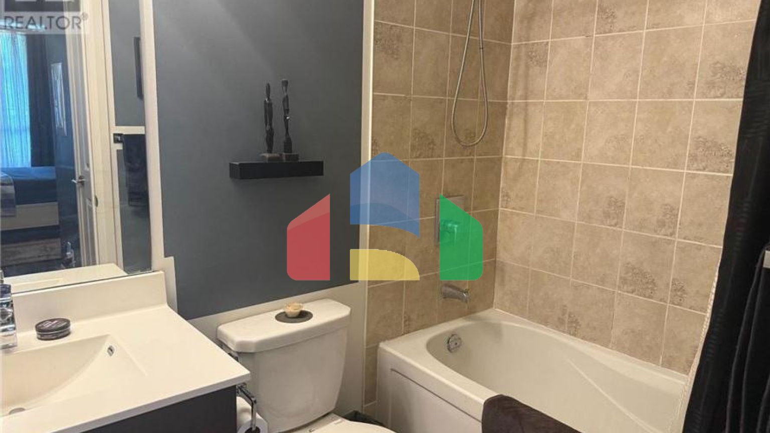 Residential - Condo/Apartment - Vaughan, Canada - Canada