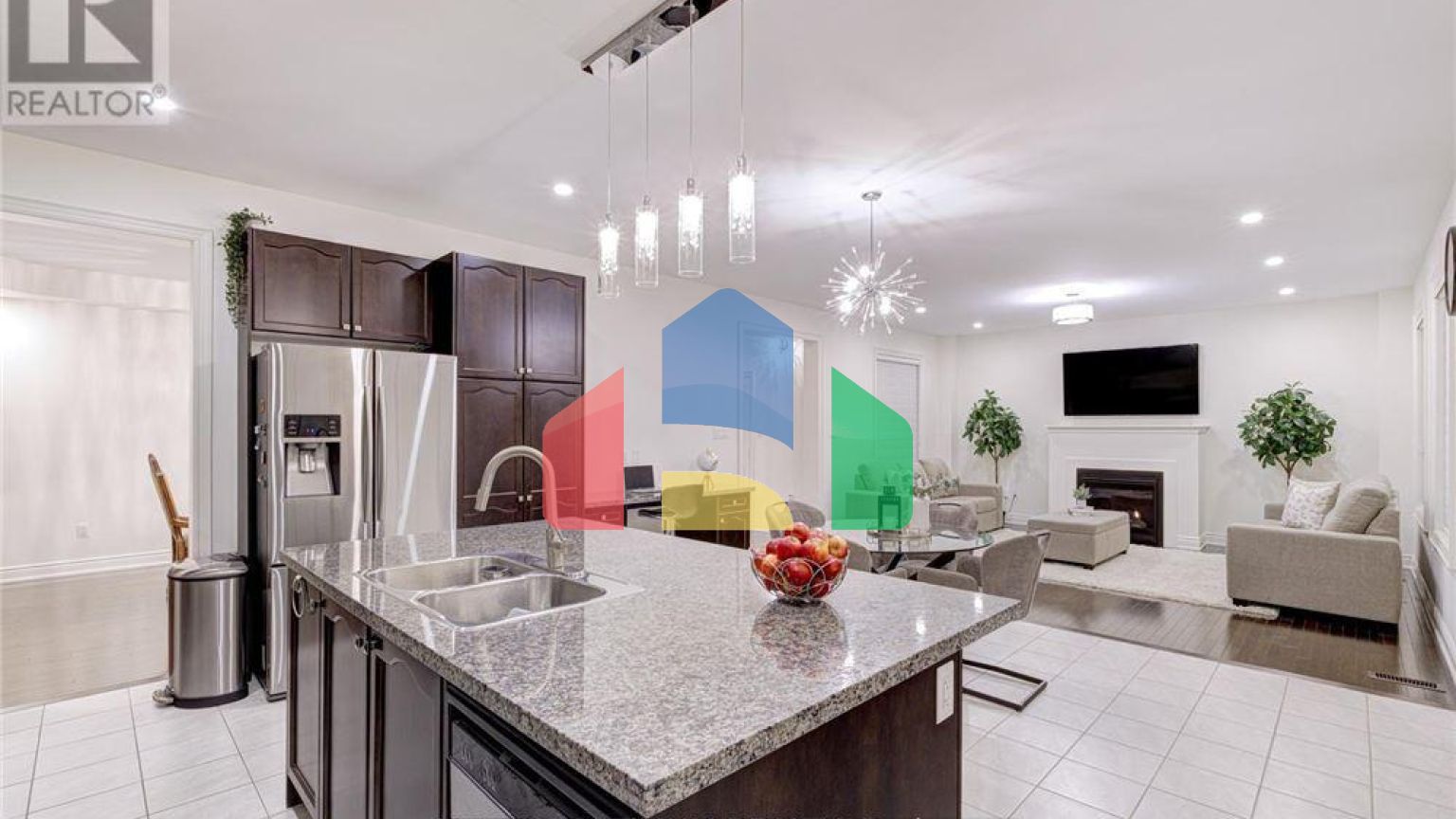 Residential - Single Family Home - Vaughan, Canada - Canada