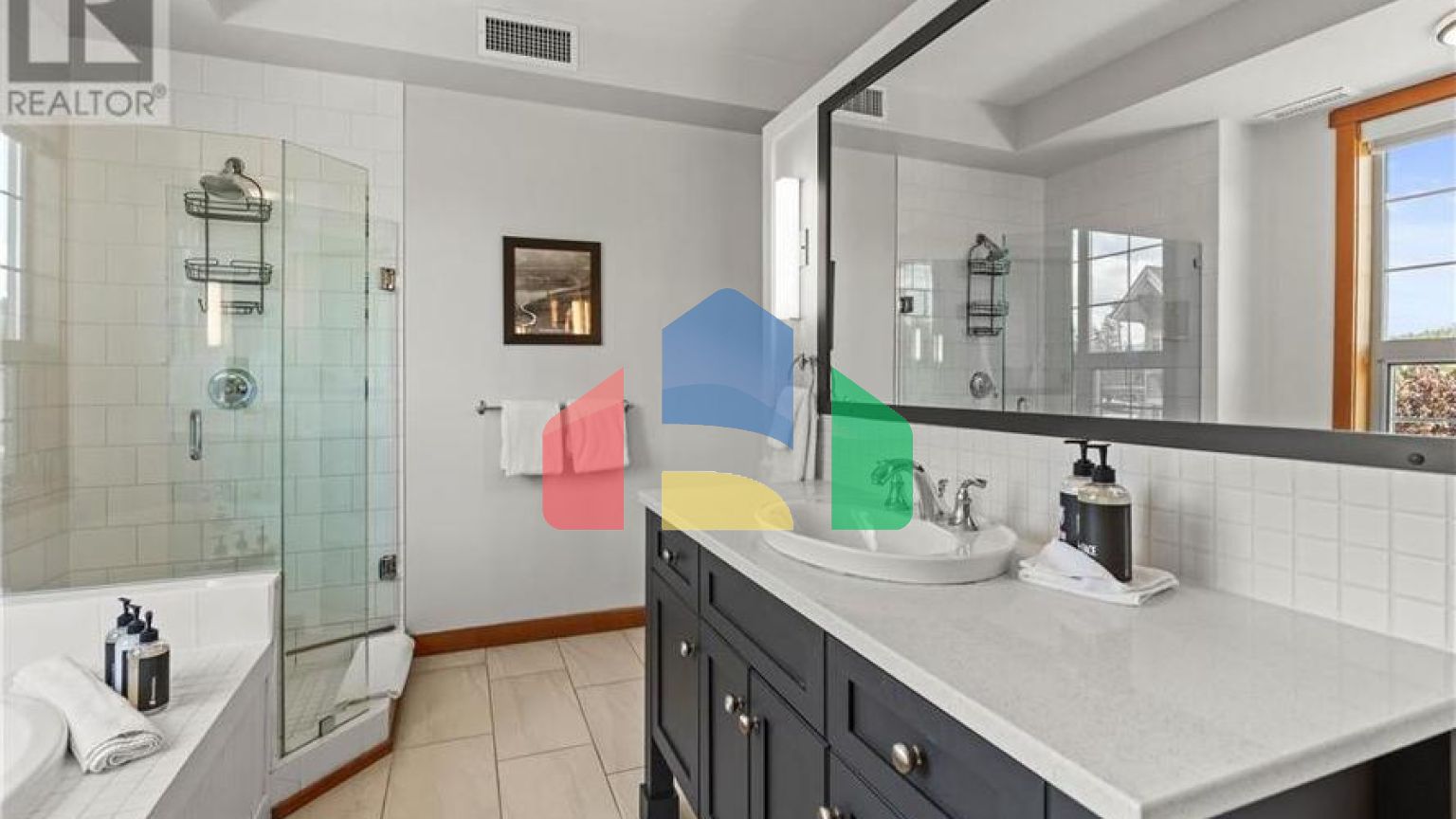 Residential - Condo/Apartment - Vernon, Canada - Canada