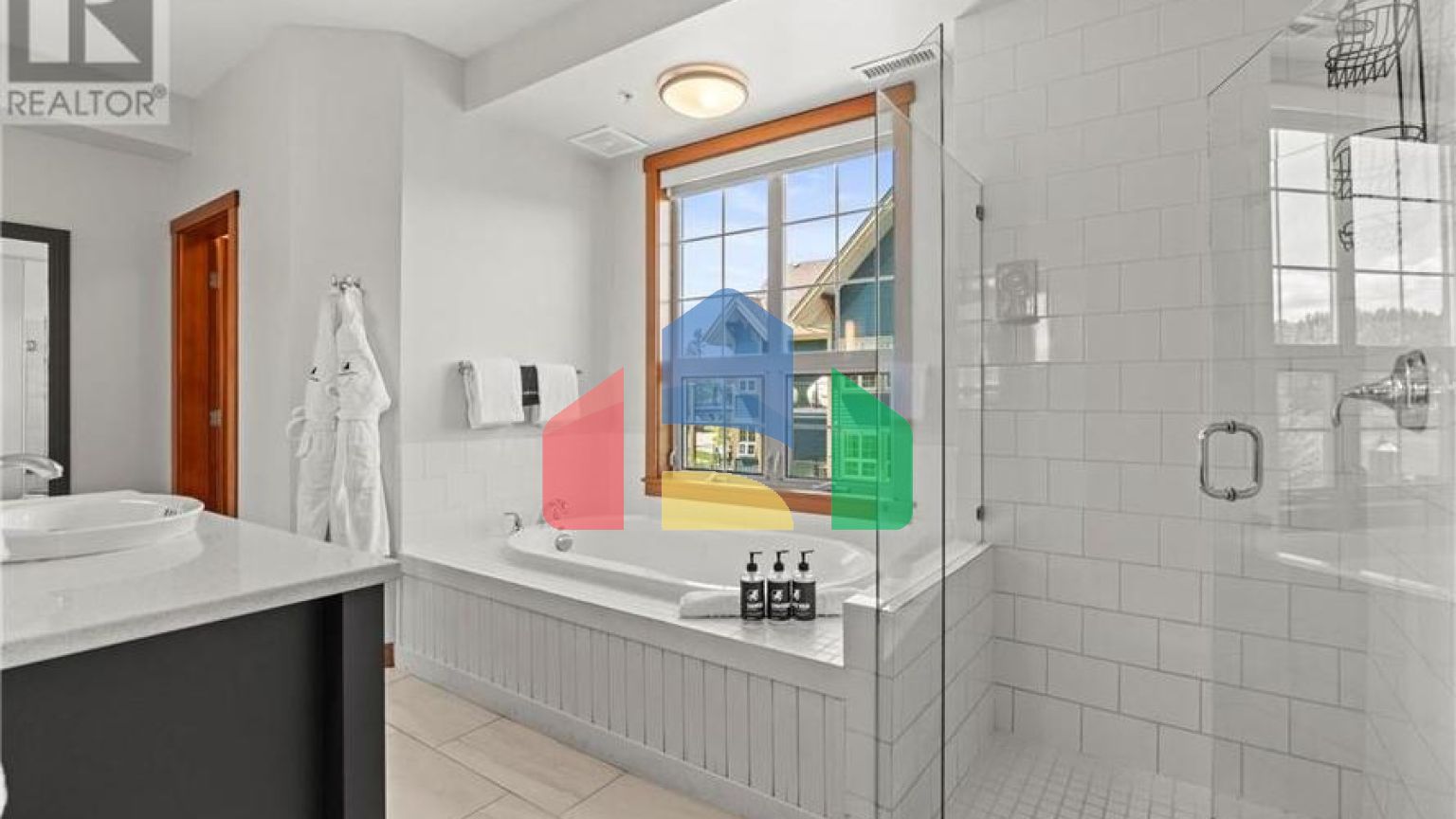 Residential - Condo/Apartment - Vernon, Canada - Canada