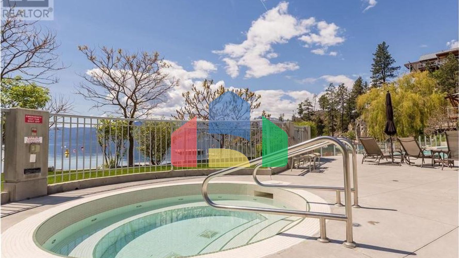 Residential - Single Family Home - Vernon, Canada - Canada