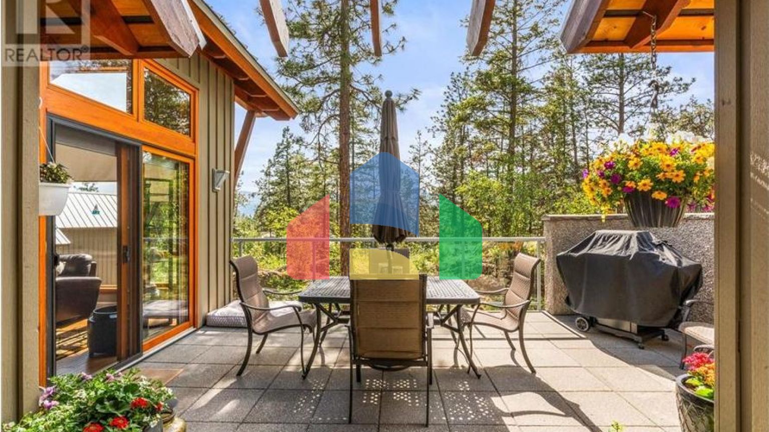 Residential - Single Family Home - Vernon, Canada - Canada