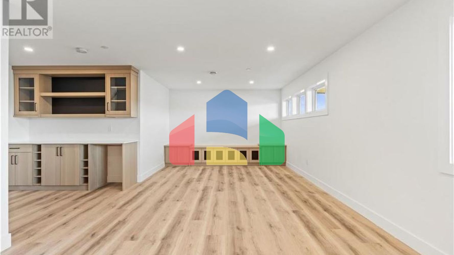 Residential - Single Family Home - Vernon, Canada - Canada