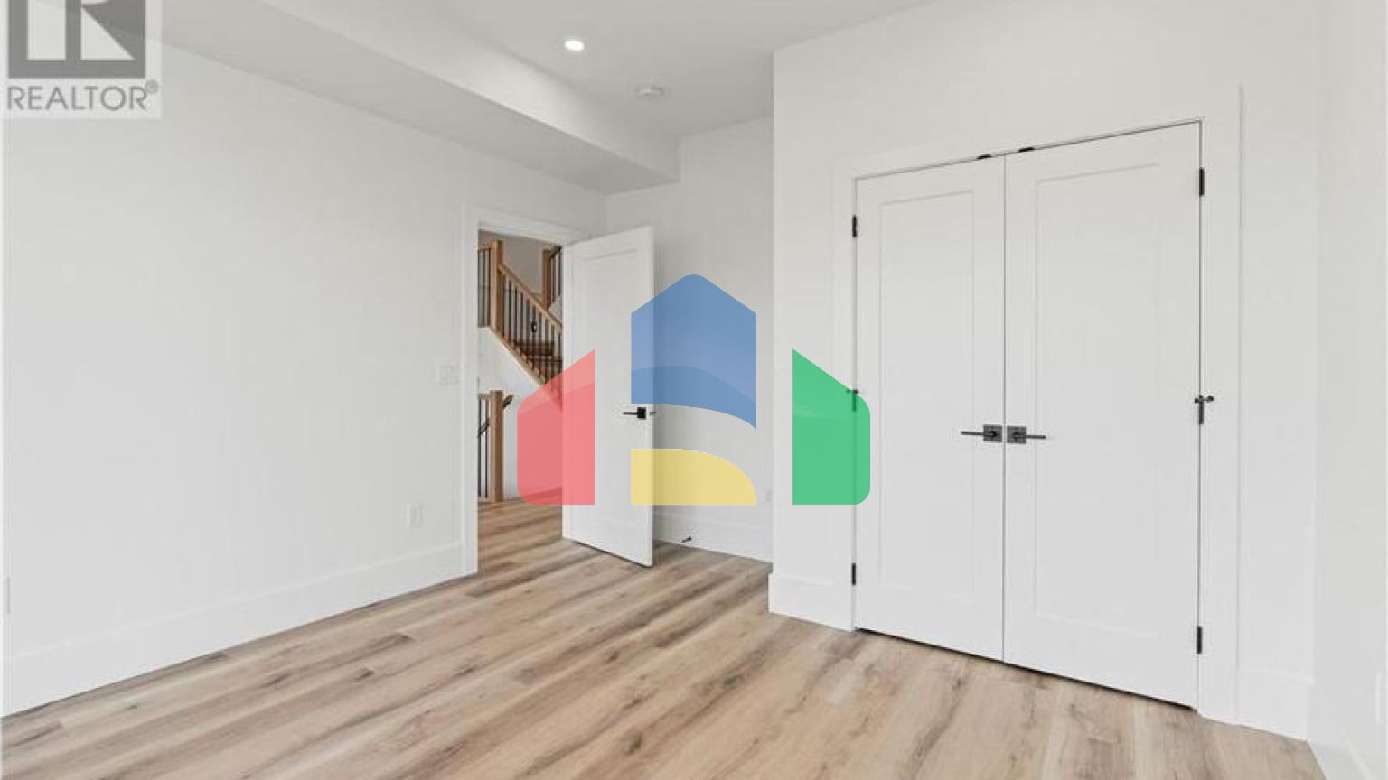 Residential - Single Family Home - Vernon, Canada - Canada