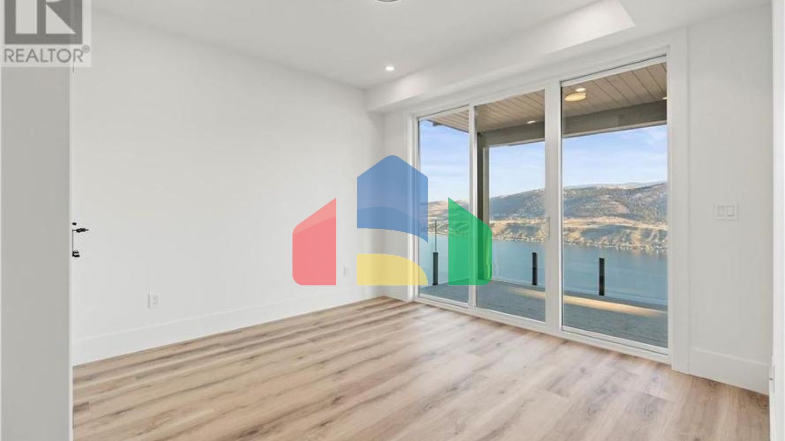 Residential - Single Family Home - Vernon, Canada - Canada