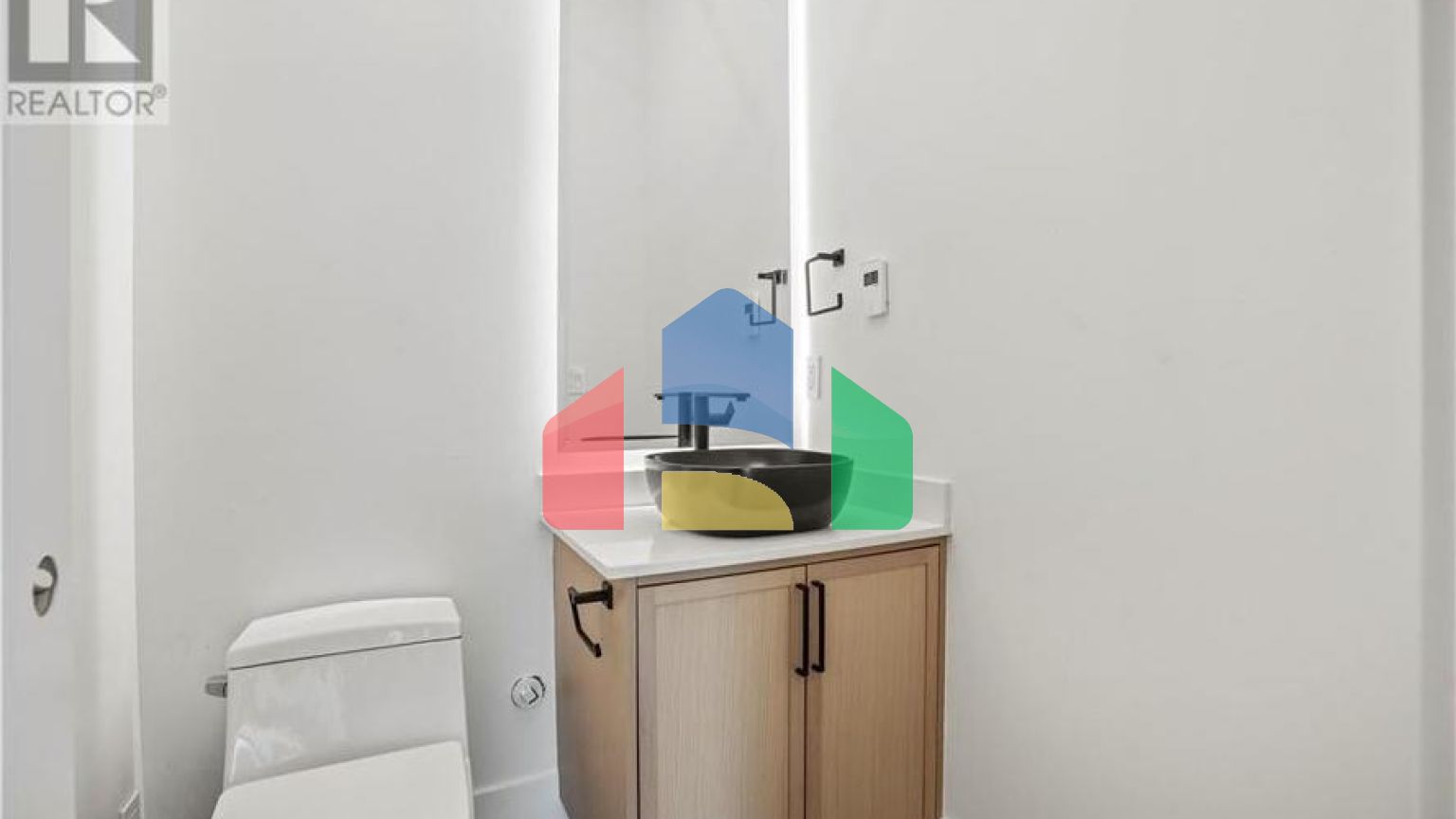 Residential - Single Family Home - Vernon, Canada - Canada