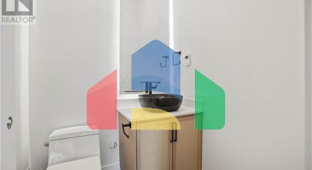 Residential - Single Family Home - Vernon, Canada - Canada