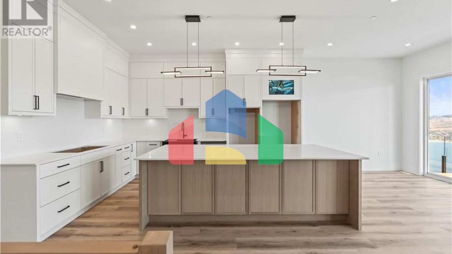 Residential - Single Family Home - Vernon, Canada - Canada