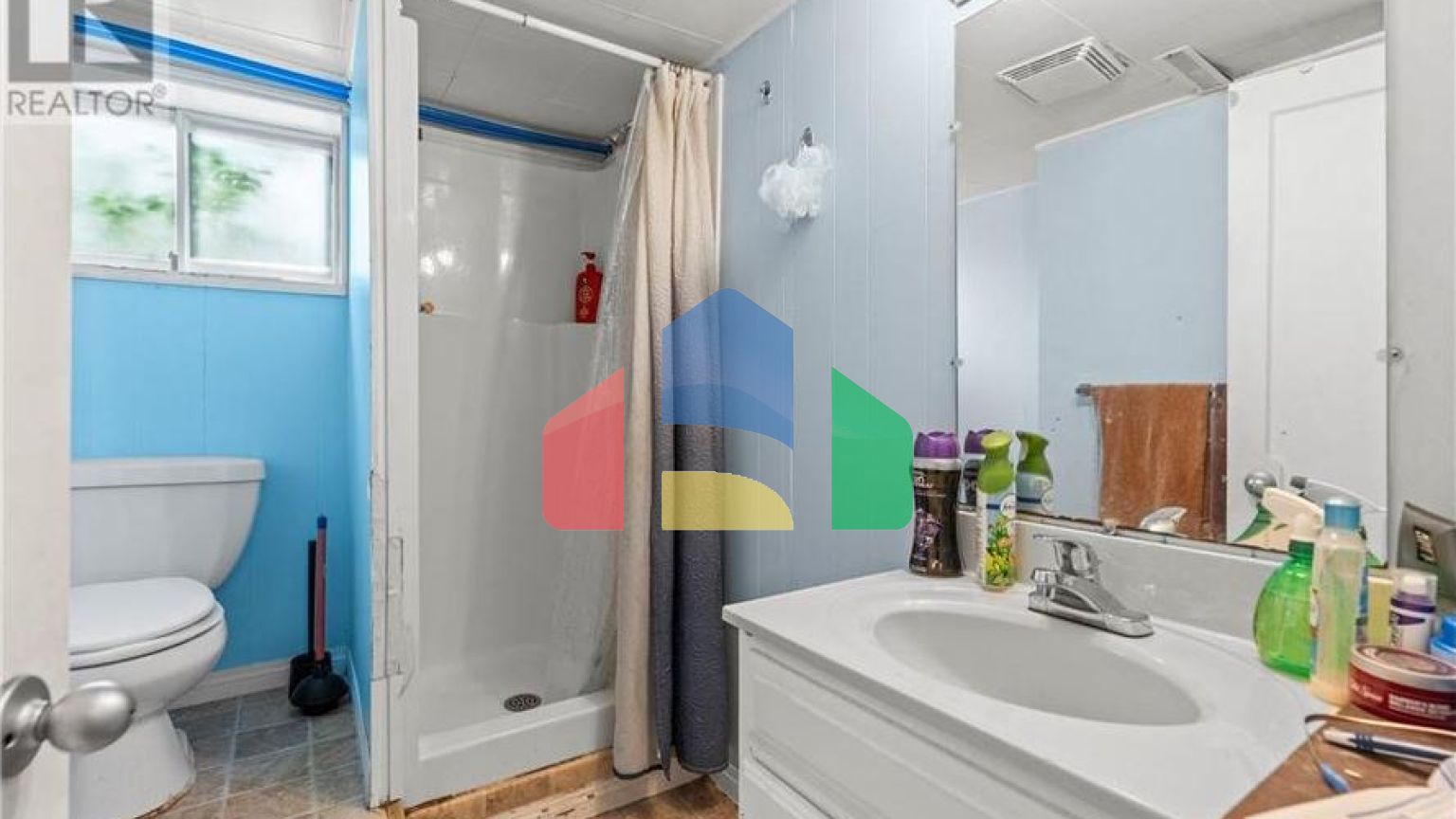 Residential - Single Family Home - Vernon, Canada - Canada