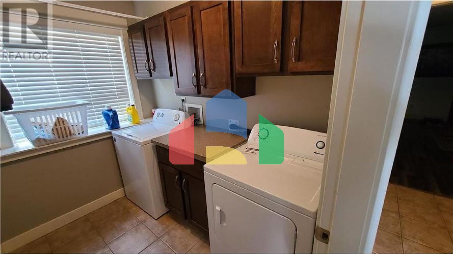 Residential - Single Family Home - Vernon, Canada - Canada