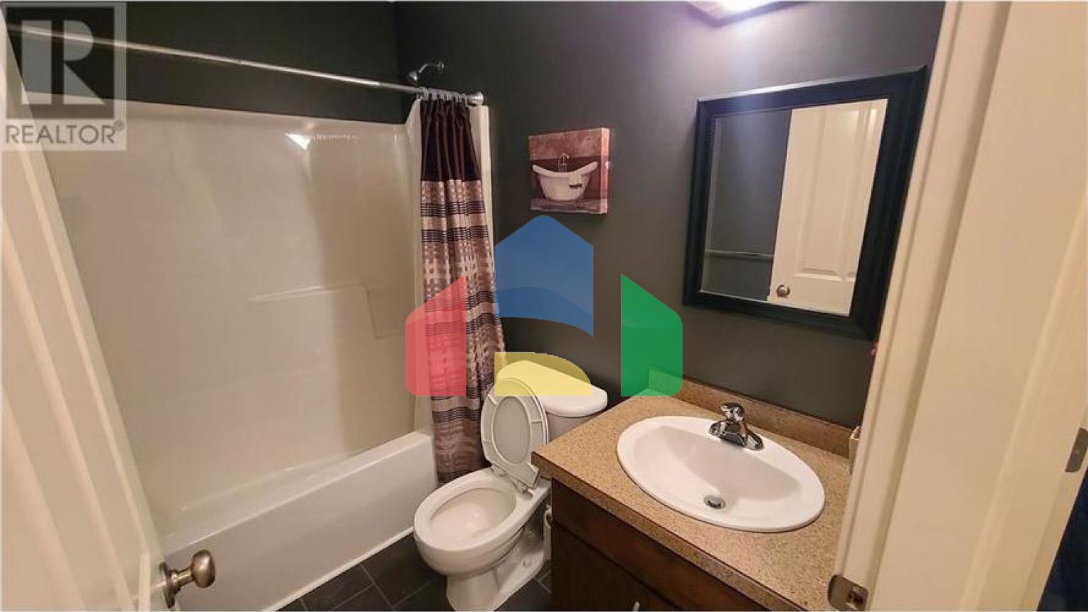 Residential - Single Family Home - Vernon, Canada - Canada