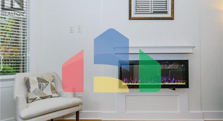 Residential - Townhouse - Victoria, Canada - Canada