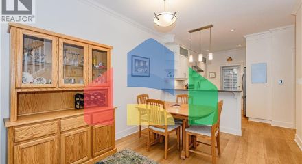 Residential - Townhouse - Victoria, Canada - Canada