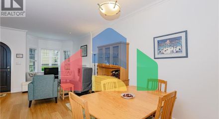 Residential - Townhouse - Victoria, Canada - Canada