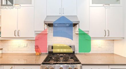 Residential - Townhouse - Victoria, Canada - Canada