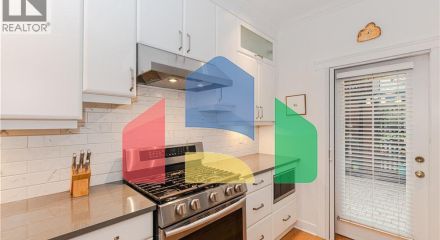 Residential - Townhouse - Victoria, Canada - Canada