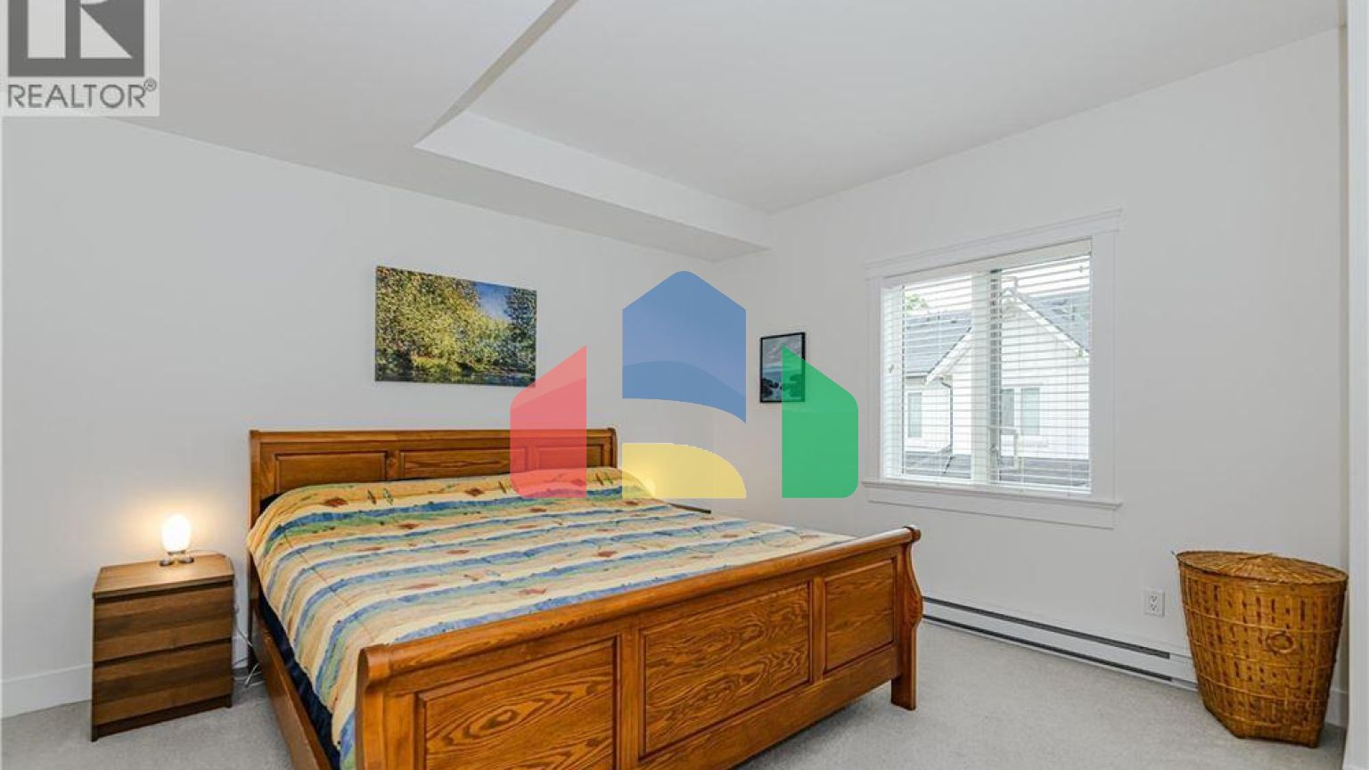 Residential - Townhouse - Victoria, Canada - Canada