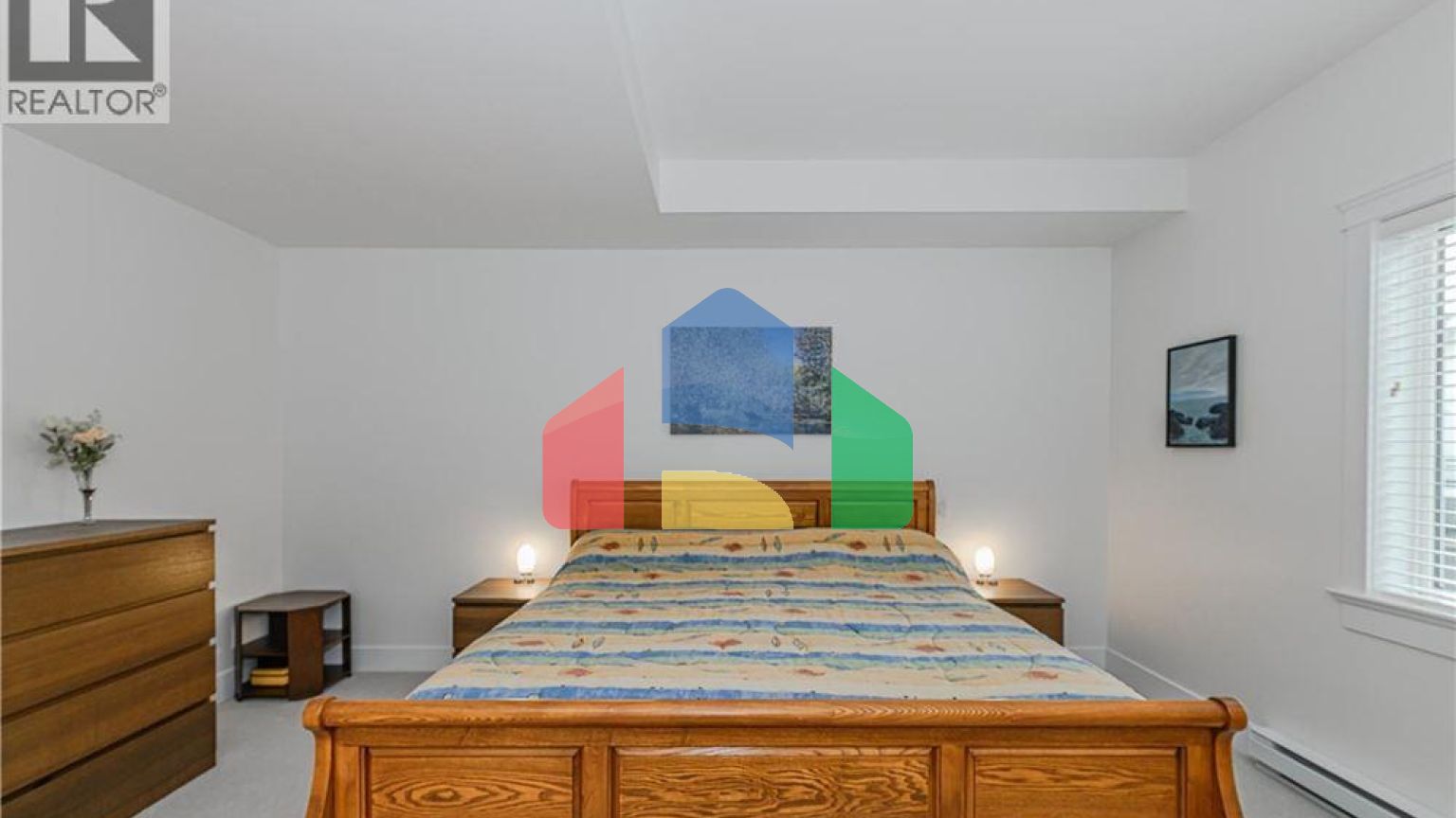 Residential - Townhouse - Victoria, Canada - Canada