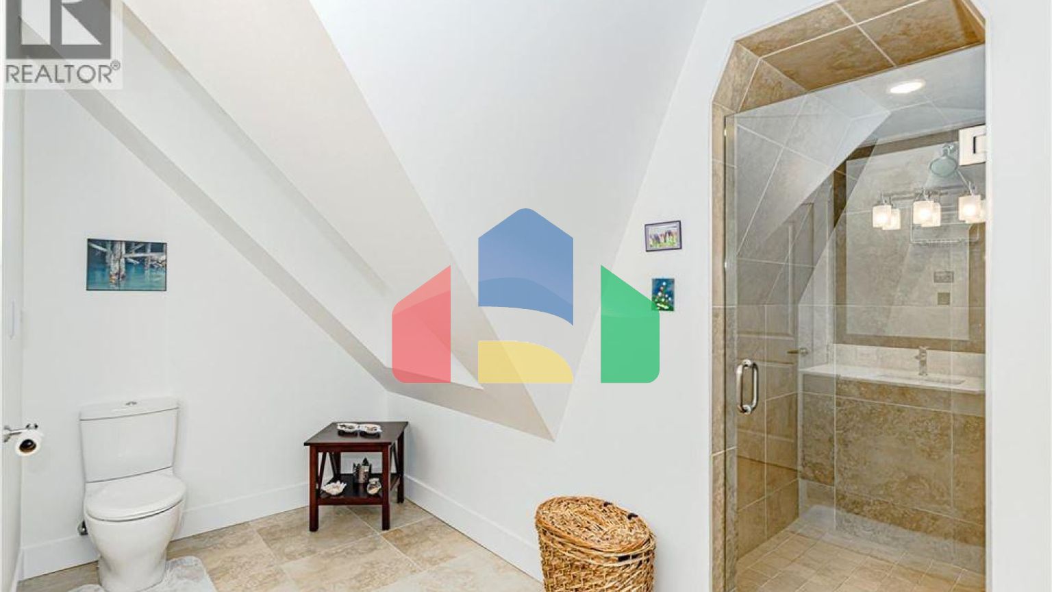 Residential - Townhouse - Victoria, Canada - Canada