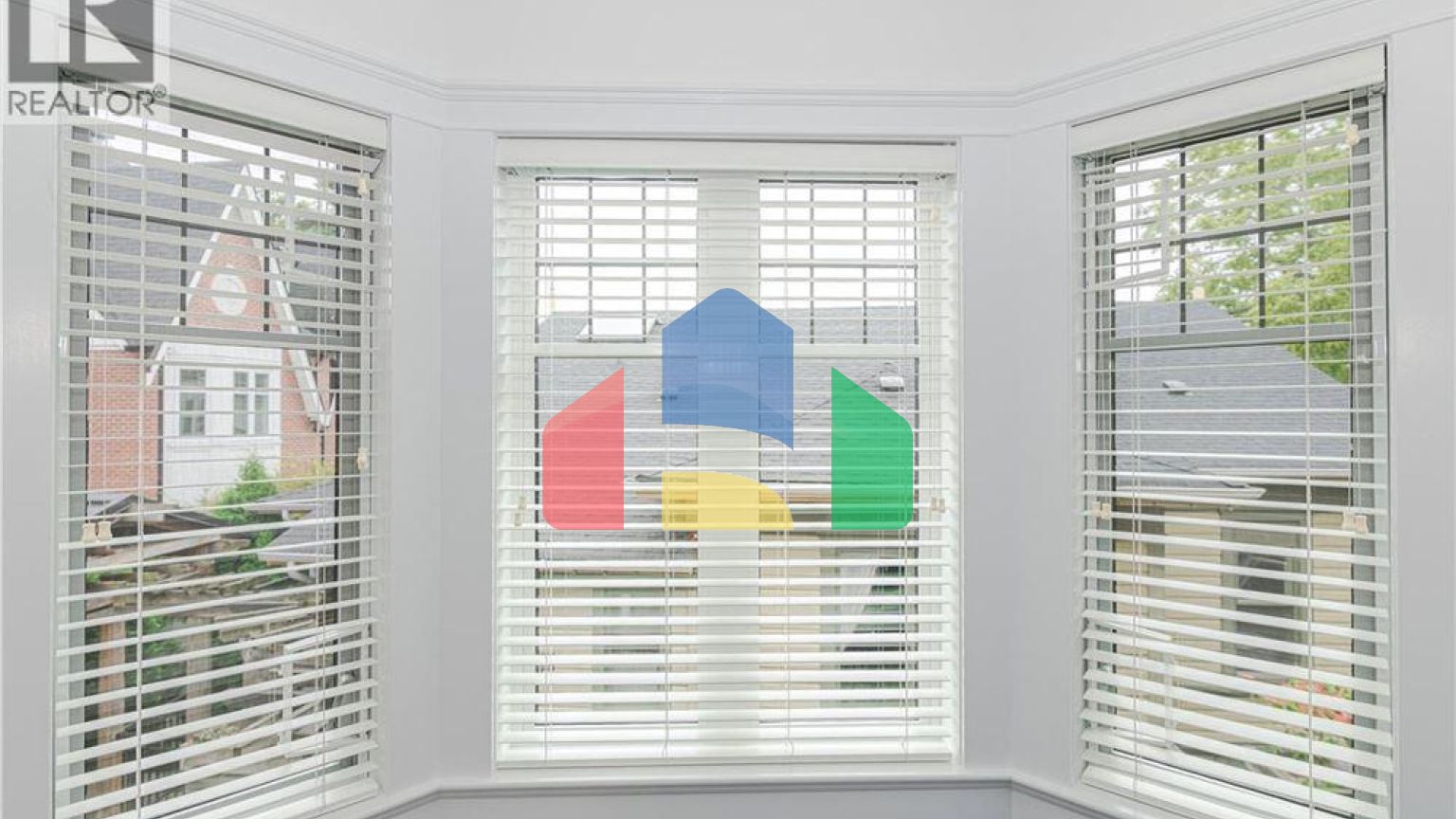 Residential - Townhouse - Victoria, Canada - Canada