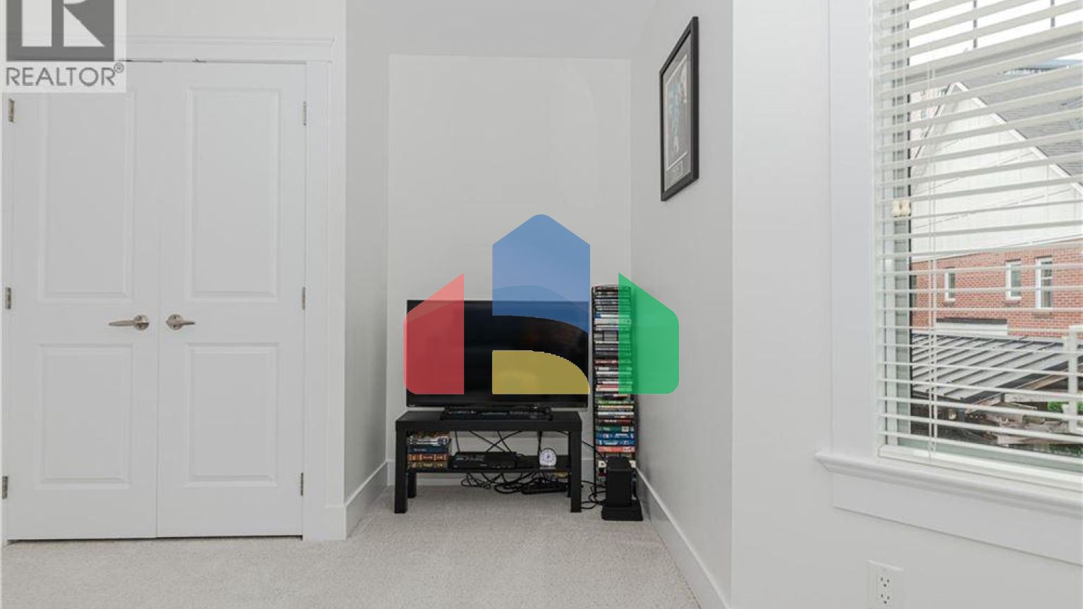 Residential - Townhouse - Victoria, Canada - Canada