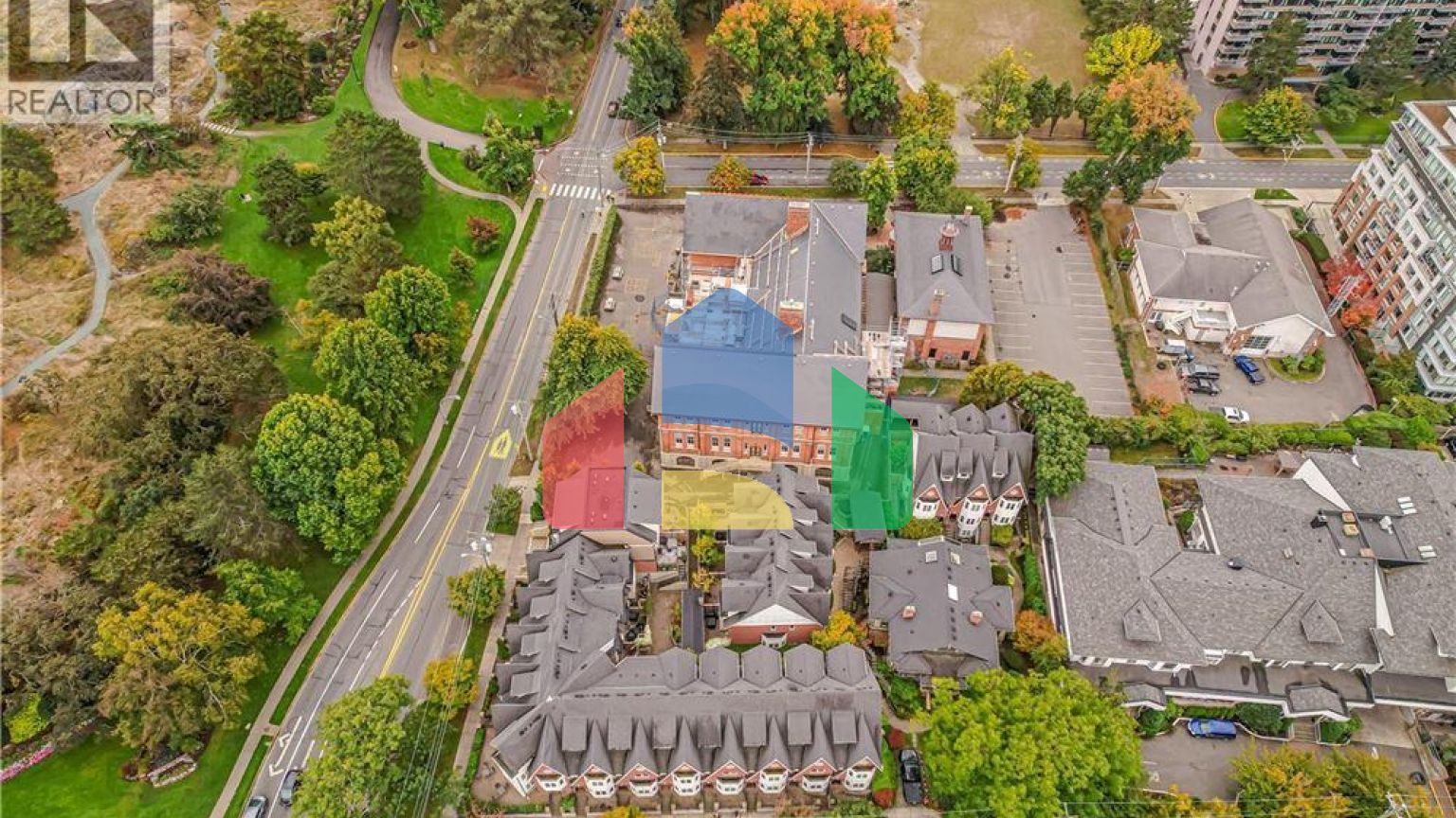 Residential - Townhouse - Victoria, Canada - Canada