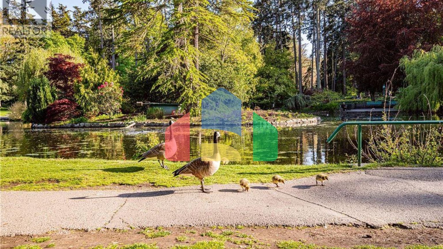 Residential - Townhouse - Victoria, Canada - Canada