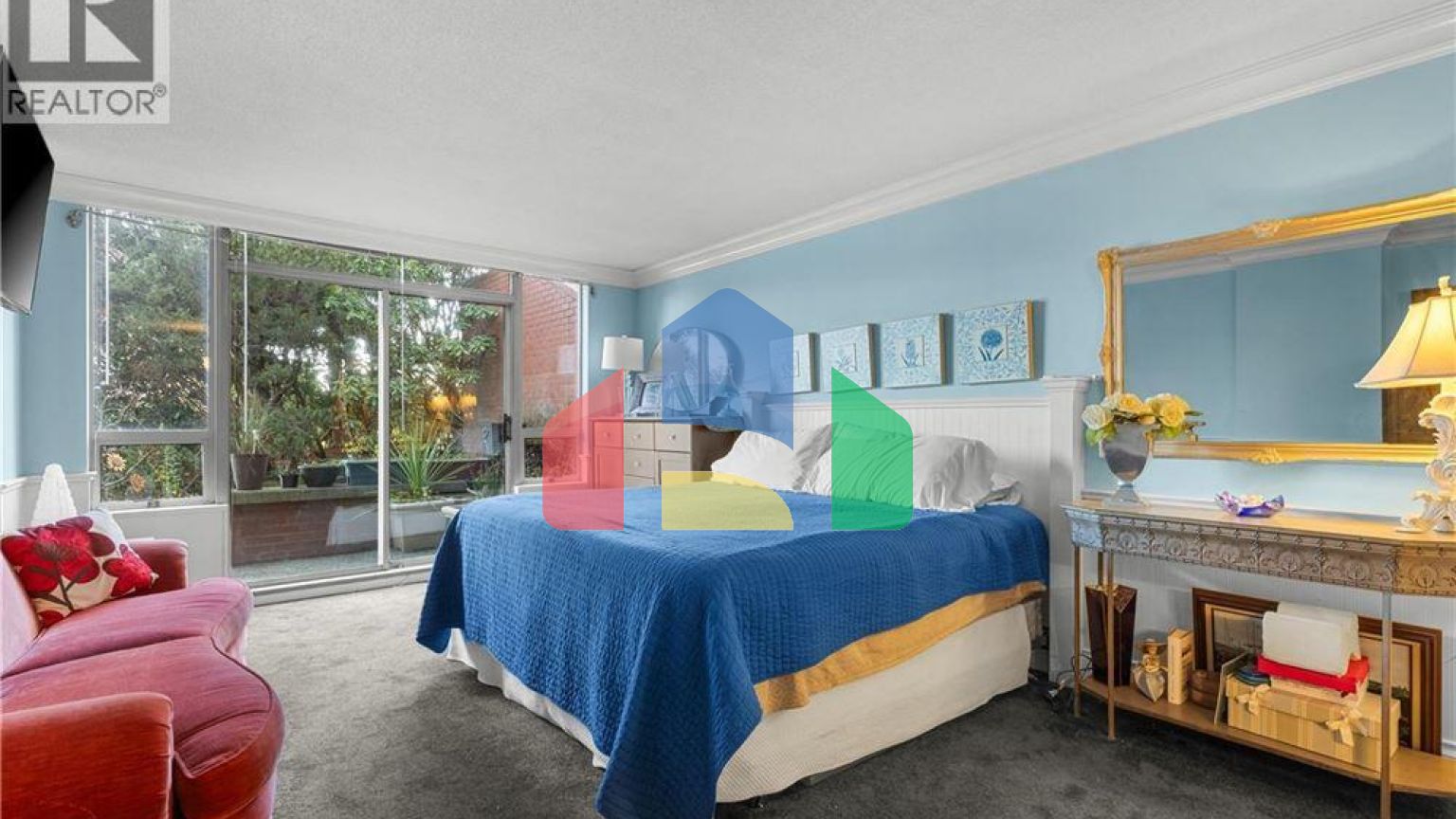 Residential - Condo/Apartment - Victoria, Canada - Canada