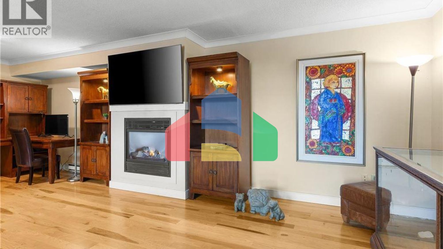 Residential - Condo/Apartment - Victoria, Canada - Canada